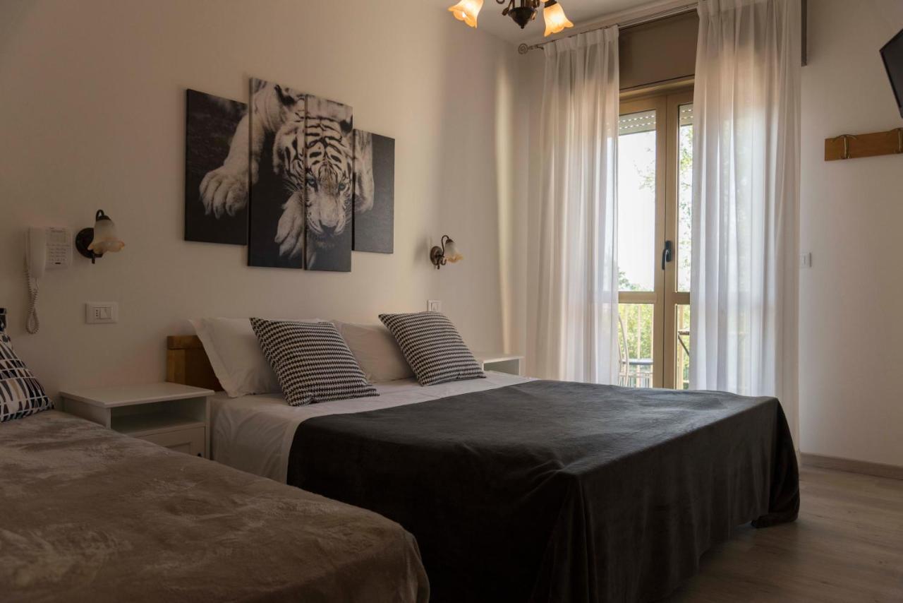 Infinity Hotel Cervia Exterior photo
