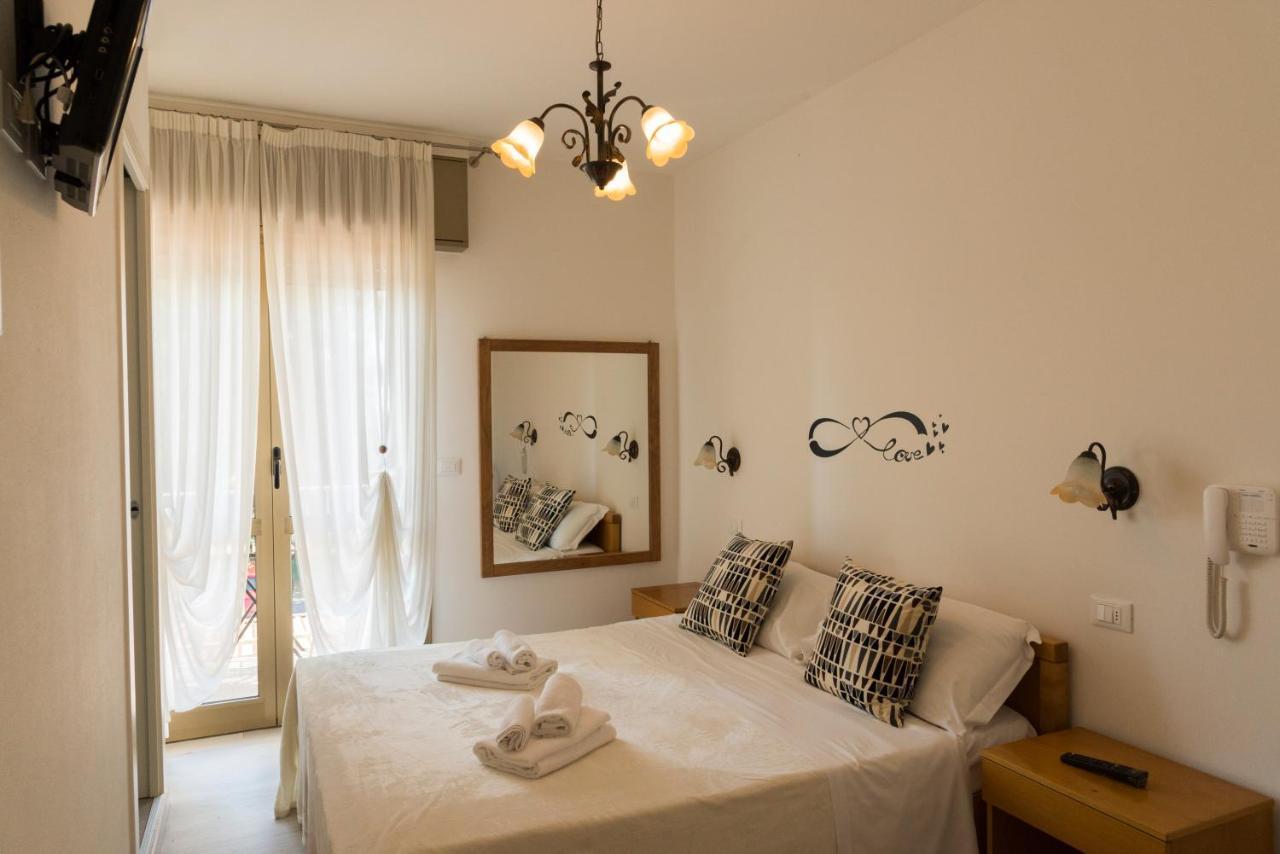 Infinity Hotel Cervia Exterior photo